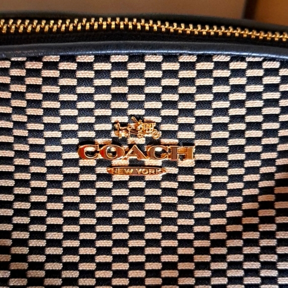 🎁 NEW Coach Kelsey Black and Tan Satchel and Crossbody Excellent Condition - Picture 2 of 14